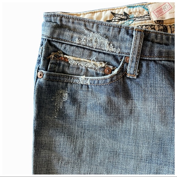 🎁 Joe’s Jeans Distressed Embroidery Jeans - Picture 6 of 9